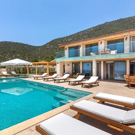 Water Edge 1 Villa