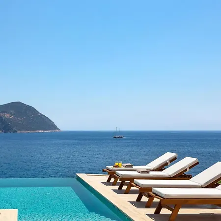 Water Edge 1 Villa