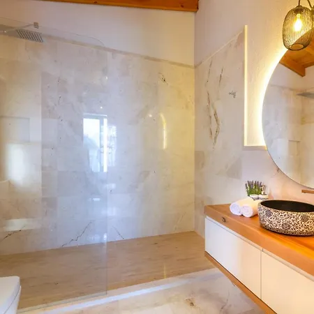 Water Edge 1 Villa Kas